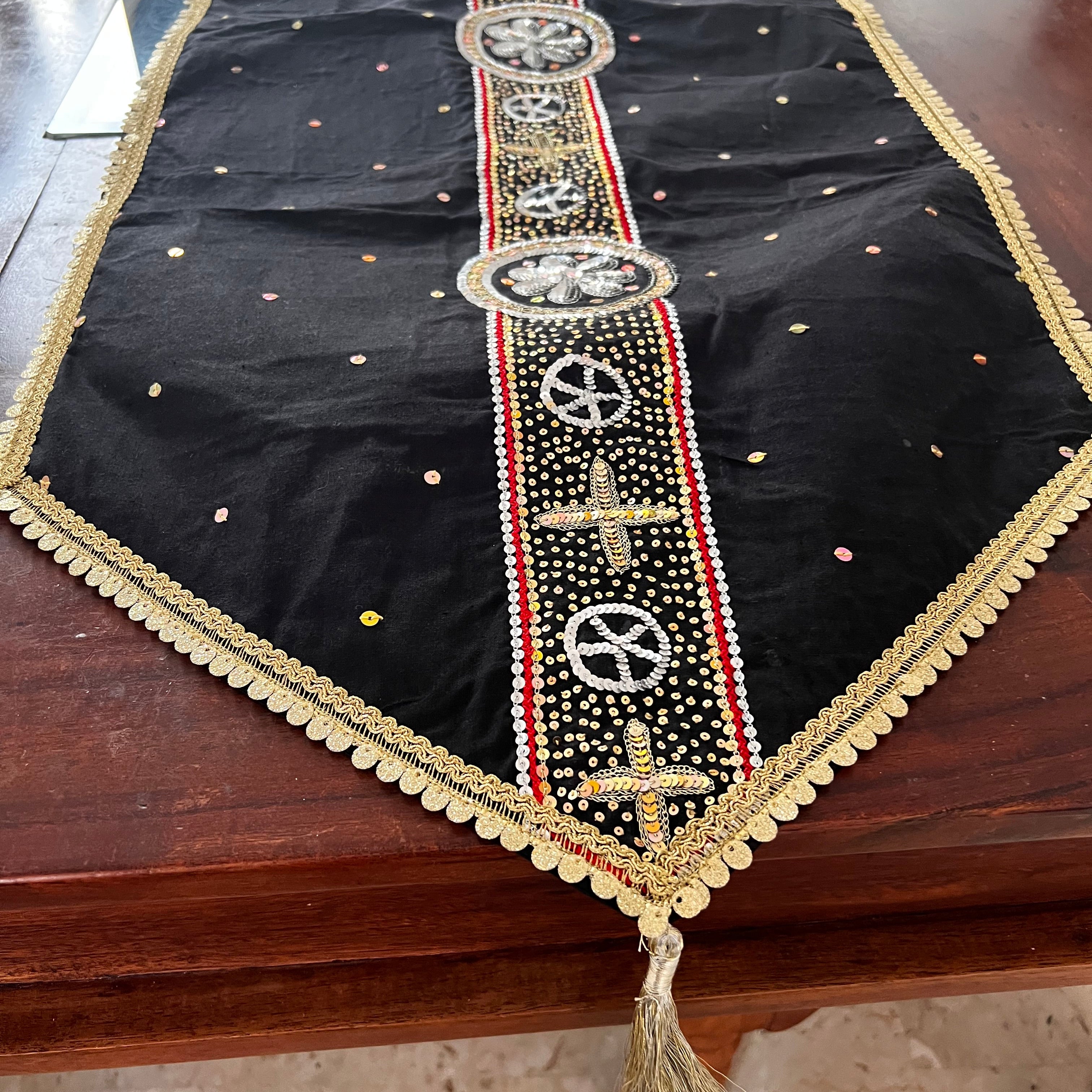 Decorative table runner with golden hand embroidered work