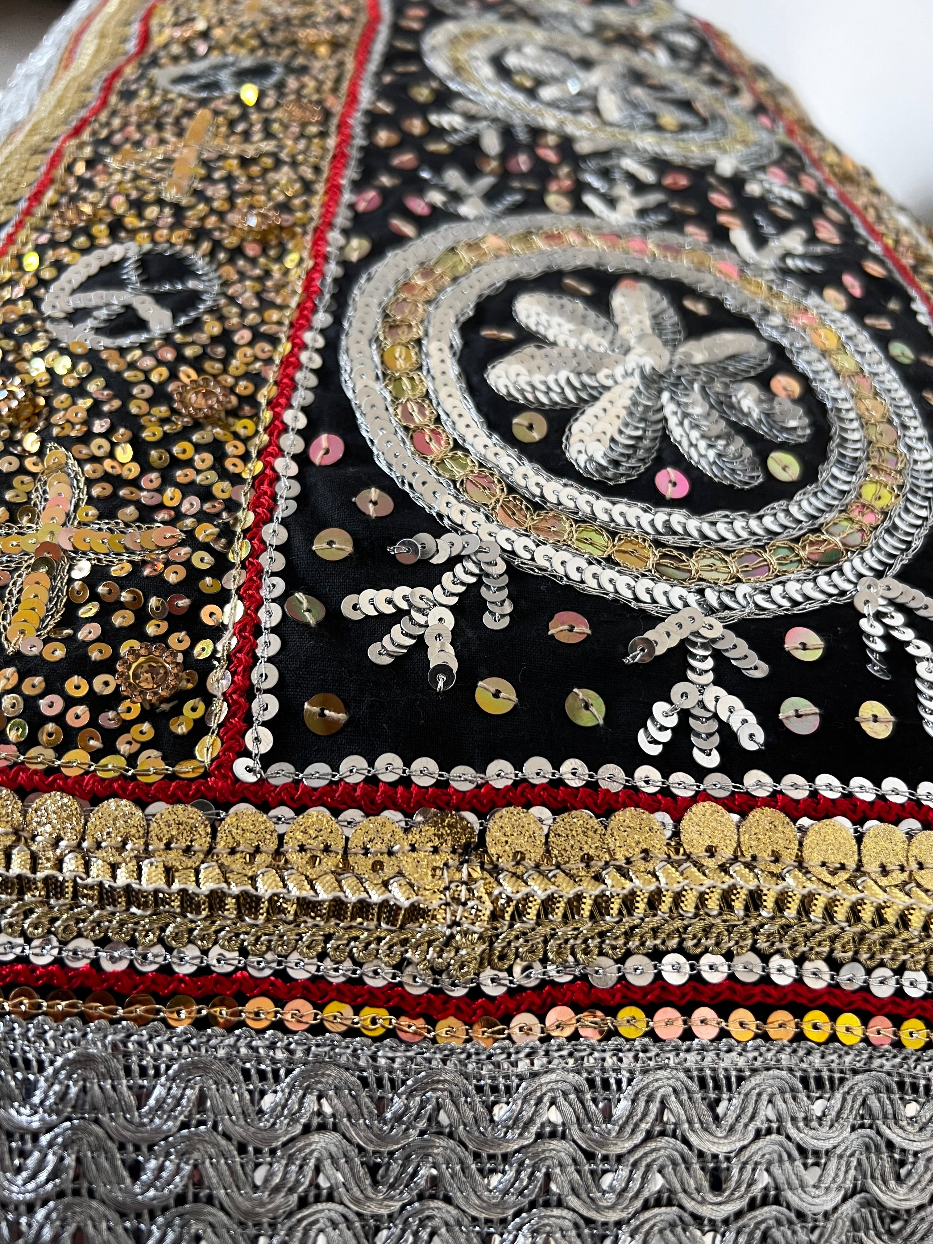 Beautiful Traditonal Hand Embrioderd Tila Sitara Cushion Cover - 1 pc