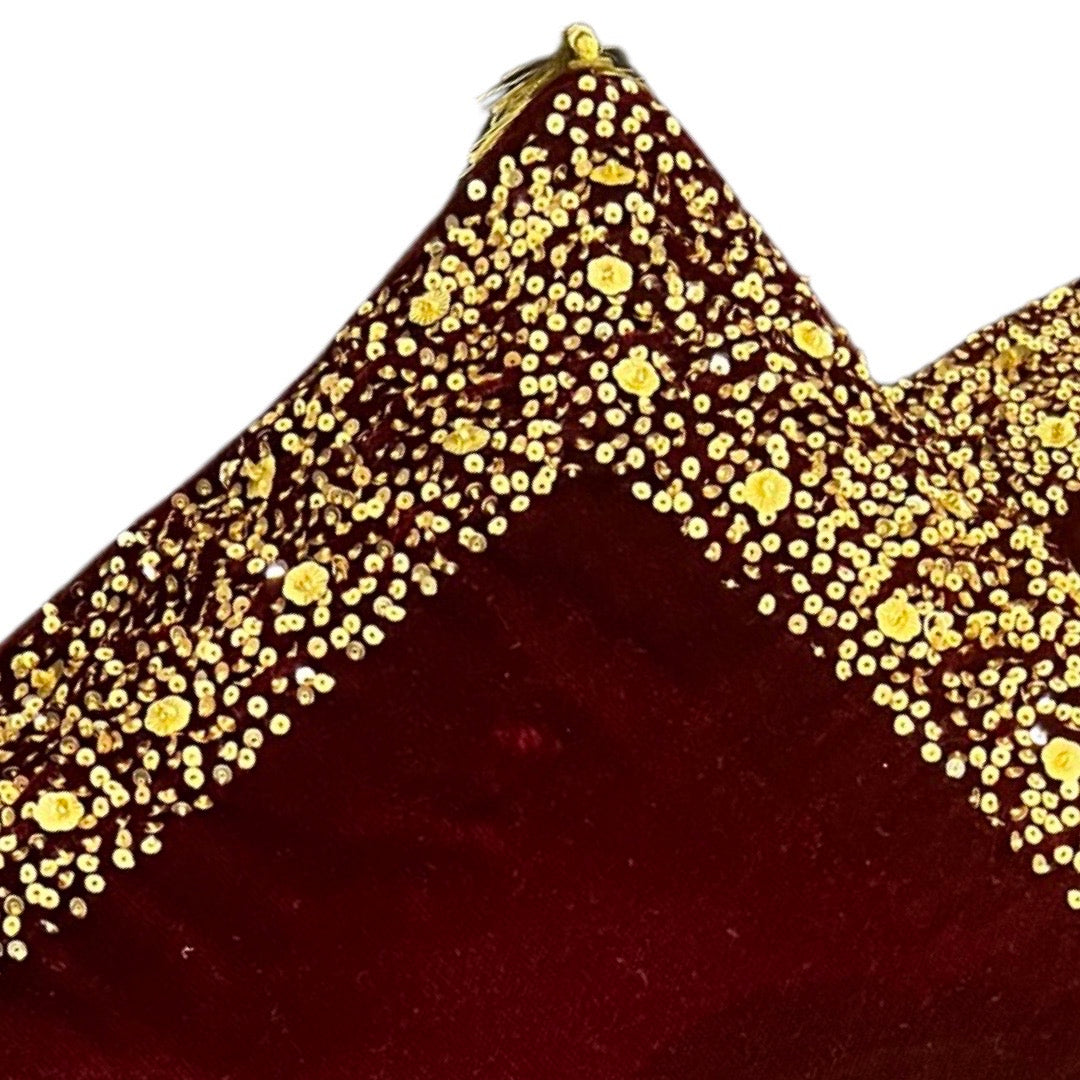 Maroon Valvet Cushion